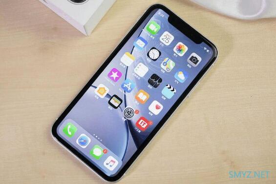 iPhone XR白色和黑色哪个好？苹果XR是买白色还是黑色的好