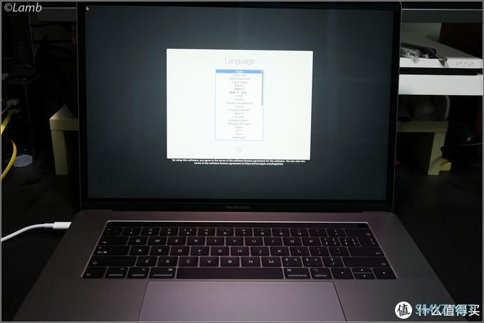 上车2019款MacBook Pro从此转换器不离身