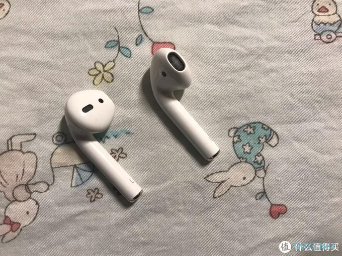 某鱼上好价购入的Apple AirPods ，让音乐倾听更自由