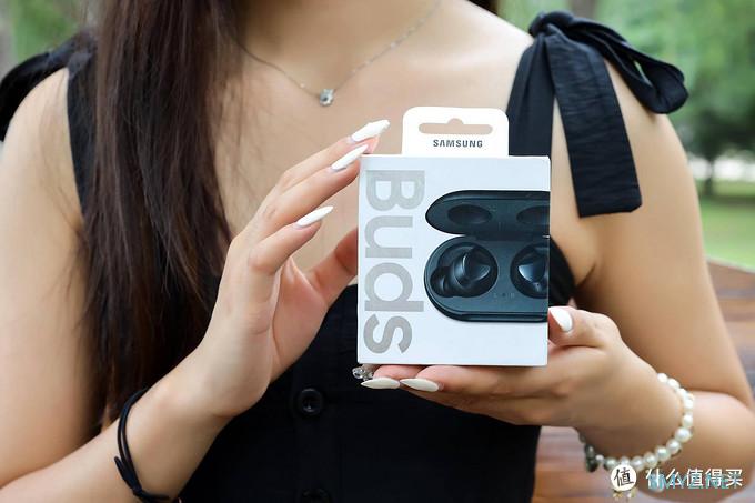 科技数码秀 篇六十三：不爱AirPods独爱“她”，三星 Galaxy Buds 真无线蓝牙入耳式耳机