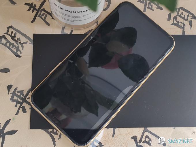 贴合通透,膜中贵族——cike 小红甲3D强悍耐摔膜测评 贴合通透,膜中贵族——cike 小红甲3D强悍耐摔膜测评