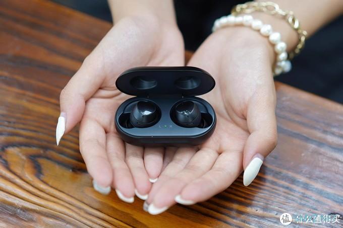 科技数码秀 篇六十三：不爱AirPods独爱“她”，三星 Galaxy Buds 真无线蓝牙入耳式耳机