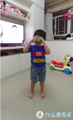 儿童玩具 篇一:给孩子买的第一款儿童相机 儿童玩具 篇一:给孩子买的第一款儿童相机