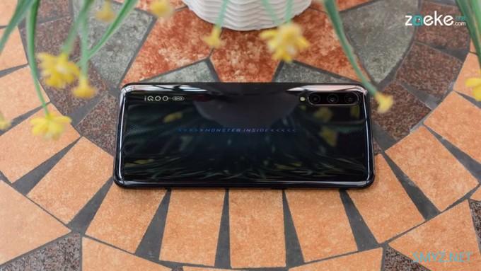 vivo iQOO Pro 5G上手玩：先“Pro”起来，再“5G”下去