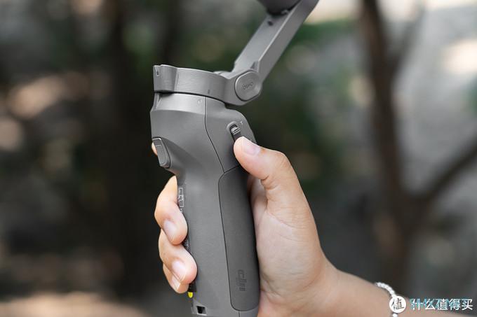 拒绝吃灰，能带出去的稳定器才是手机的好搭档，大疆Osmo Mobile 灵眸手机云台3小巧新体验