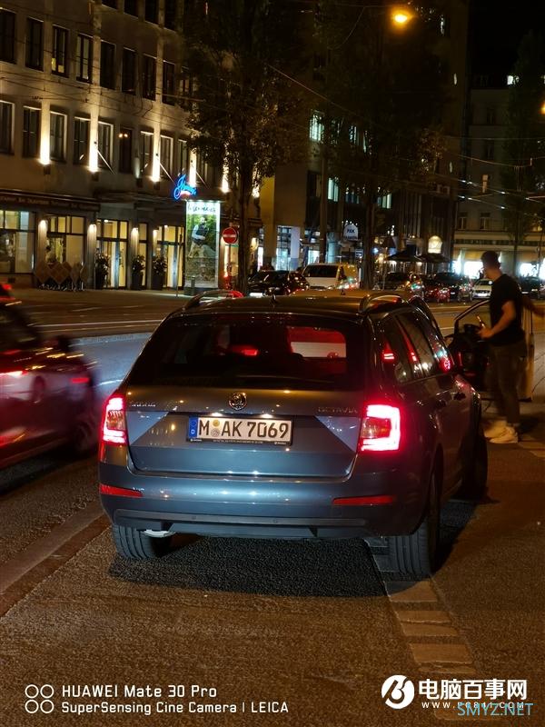 徕卡超感光四摄初体验：华为Mate 30 Pro夜景实拍样张