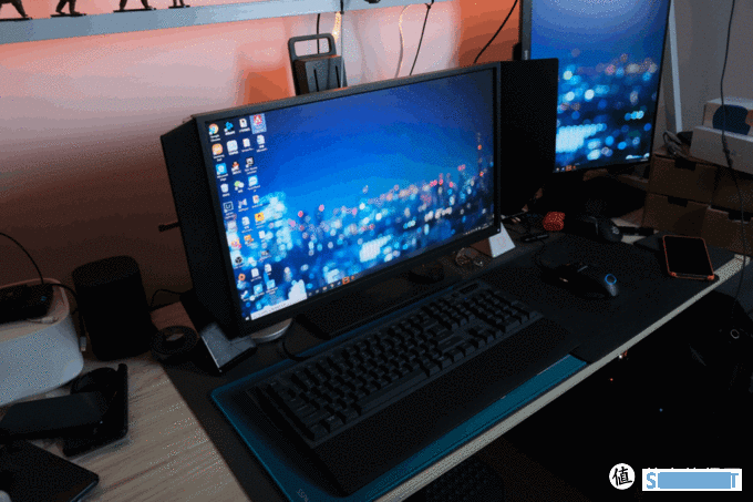 240hz+DyAc,用它打游戏的男生都哭了——卓威XL2546电竞显示器真实体验