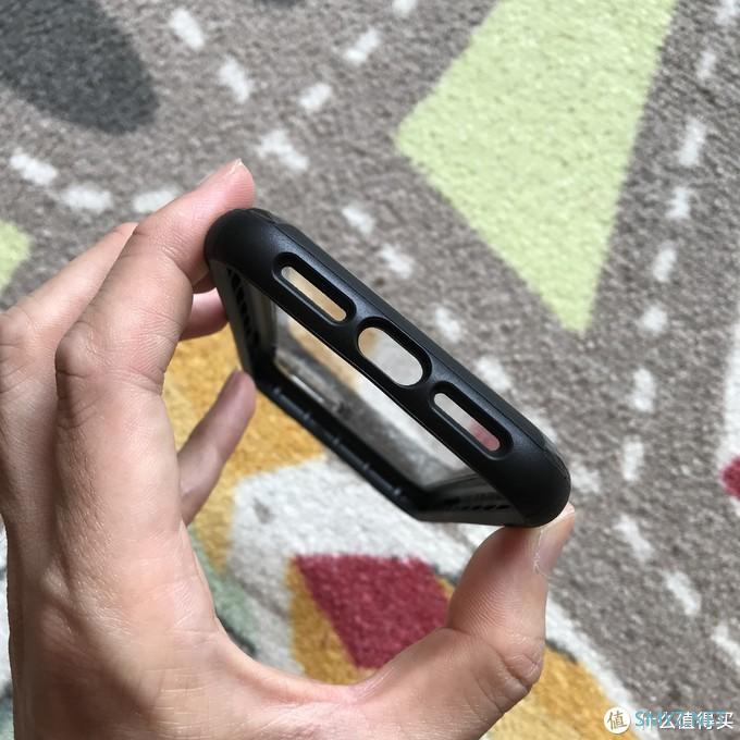 我买的手机套 篇八：OtterBox Lumen透明保护壳