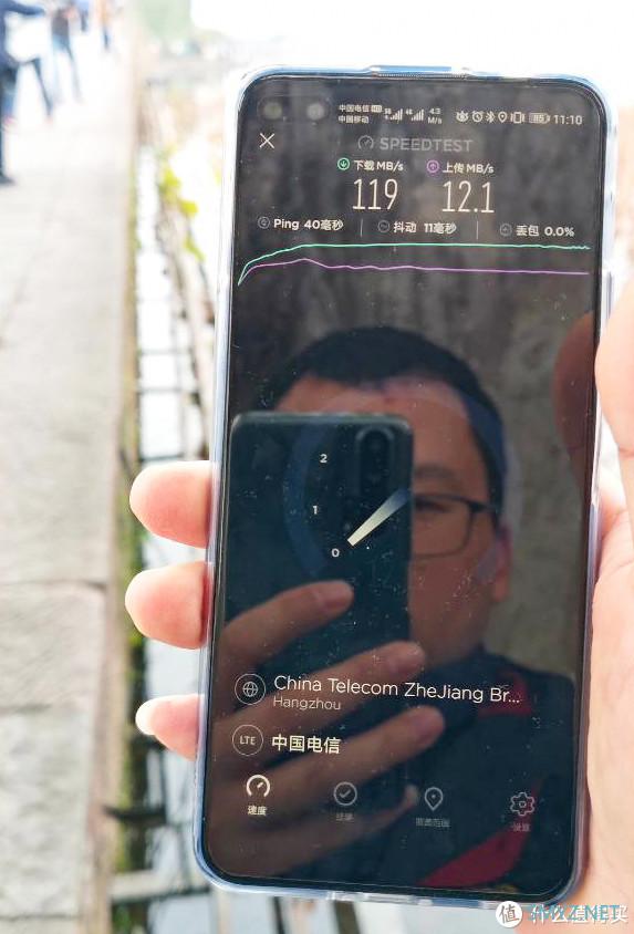 带着荣耀V30PRO走上杭州街头，是不是真5G“标杆”一测就知道