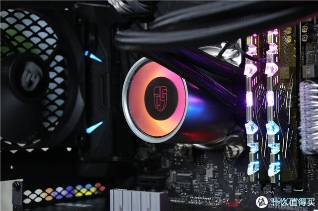 九州风神魔方550全塔机箱+堡垒360水冷装机体验，这颜值这灯效简直美爆了！