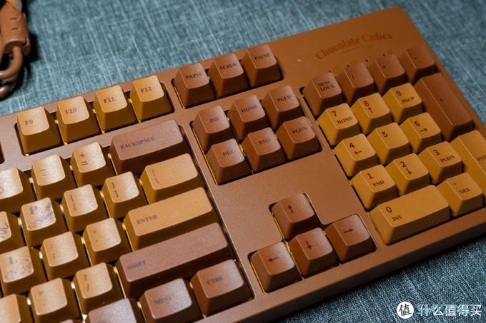 人生要多点甜蜜——黑爵ChocolateCubes巧克力色茶轴有线机械键盘体验