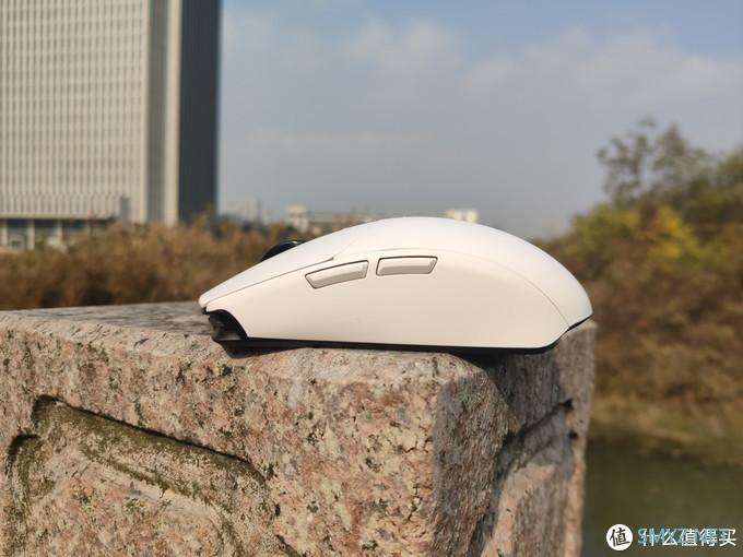 TOM带你玩外设 篇六十五：黑爵i303 Pro鼠标使用及拆解