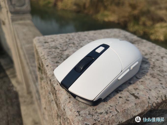 TOM带你玩外设 篇六十五：黑爵i303 Pro鼠标使用及拆解