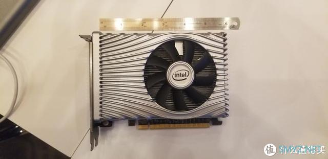 炫酷散热设计配ITX版型：Xe架构的Intel新一代独立显卡正式亮相