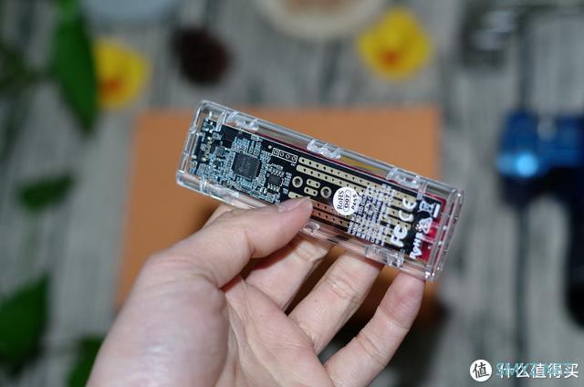 迅龙V500 M.2 NVMe 128GB接近1元1GB？DIY“随身U盘”真香