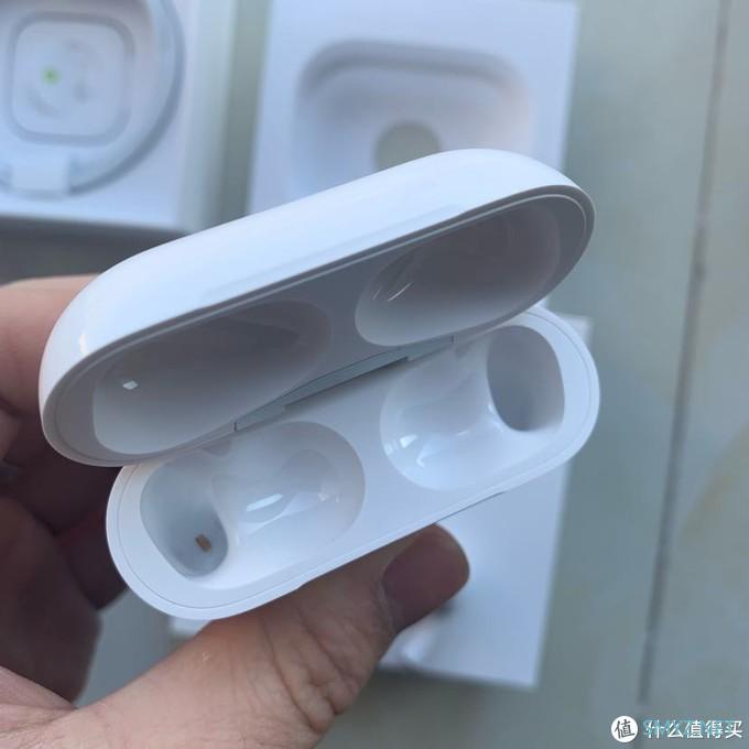 数码产品 篇一：airpods pro 捡漏开箱局～内有92年大叔鉴别真假骚操作分析