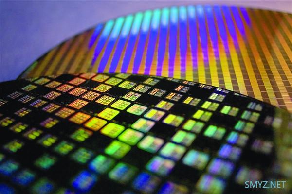 积累20年终于追上AMD：龙芯自曝新一代CPU 3A5000，升级12nm工艺