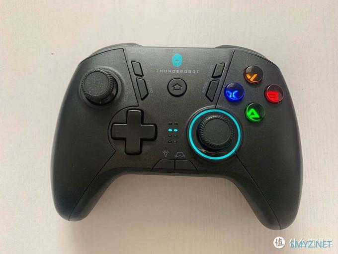 Switch 手柄详细对比评测（Switch Pro、良值2代、雷神G50）