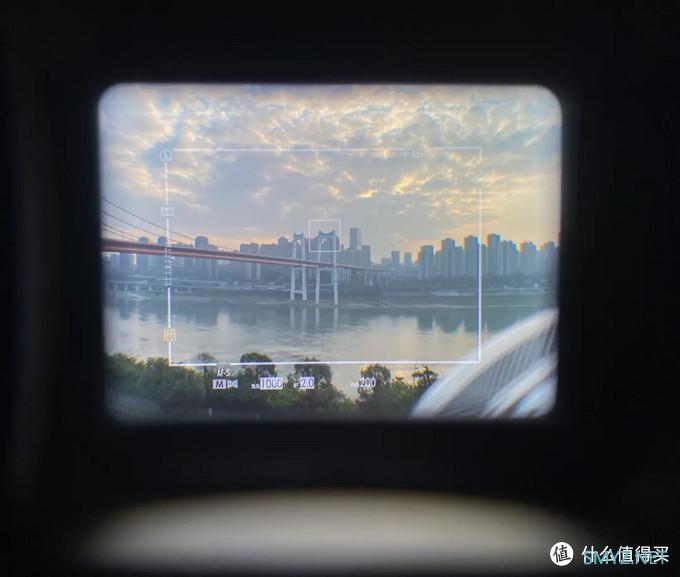 十年之后,富士X100系列也推出了第五代—X100V 十年之后,富士X100系列也推出了第五代—X100V