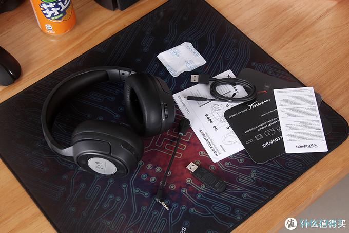 可以无线充电的游戏耳机—HyperX Cloud Flight S 天箭S 体验评测