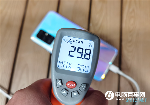 荣耀30S手机温度实测：7nm神U有颗“冷静的芯”