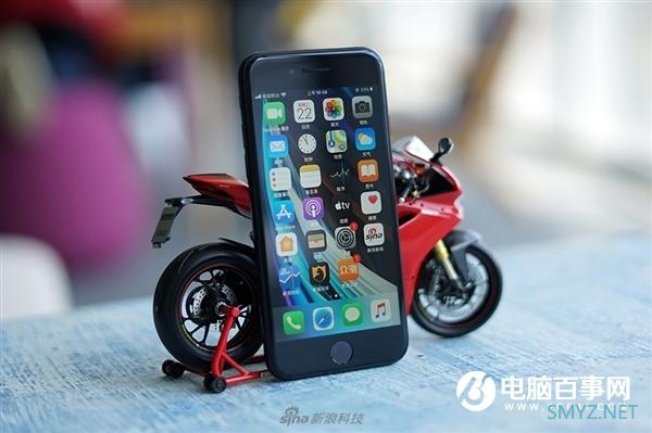 最低2799元 新iPhone SE开箱：低价高能小钢炮