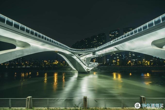 相机折腾记 篇六:FE口不到150g的超轻便广角之选——Samyang AF 18mm F2.8 相机折腾记 篇六:FE口不到150g的超轻便广角之选——Samyang AF 18mm F2.8