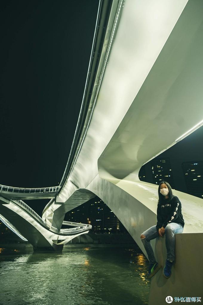 相机折腾记 篇六:FE口不到150g的超轻便广角之选——Samyang AF 18mm F2.8 相机折腾记 篇六:FE口不到150g的超轻便广角之选——Samyang AF 18mm F2.8
