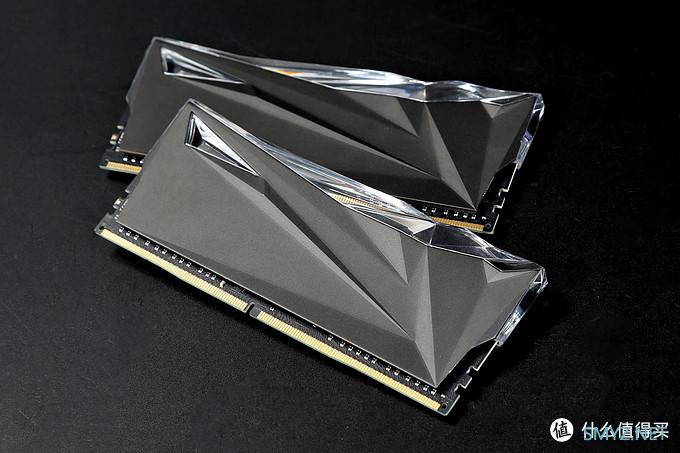 内存应该怎么选？看完你就知道了。影驰 星曜 DDR4-3000 8G 内存测评（RGB真的强）