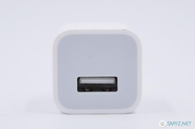 拆解报告：Apple苹果新款iPhone SE原装5W充电器