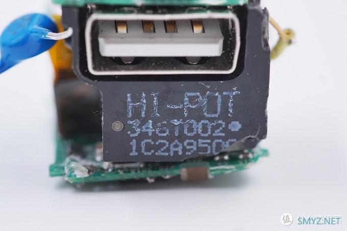 拆解报告：Apple苹果新款iPhone SE原装5W充电器