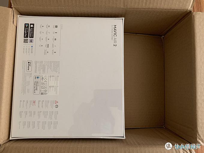 使用分享 篇一:大疆 Mavic Air 2 开箱及试飞,这真的是大疆迄今为止最“聪明”的航拍无人机吗? 使用分享 篇一:大疆 Mavic Air 2 开箱及试飞,这真的是大疆迄今为止最“聪明”的航拍无人机吗?