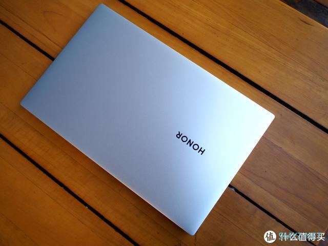 荣耀MagicBook Pro 2020轻体验：新一代的移动生产力工具
