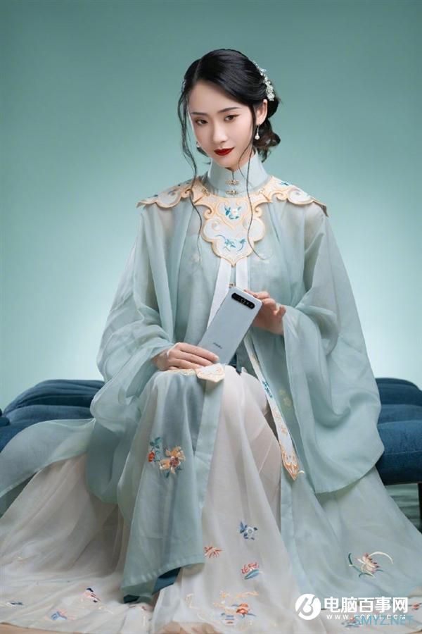 汉服美女绝配 ！魅族17 Pro晓芳窑典藏版25日首销