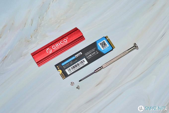 勤添印记 篇十三：短小精悍，多快好爽：Orico 迅龙 V500 M.2 NVMe SSD