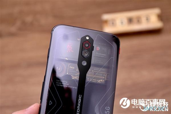 国产首款16G内存旗舰 红魔5G氘锋透明版图赏