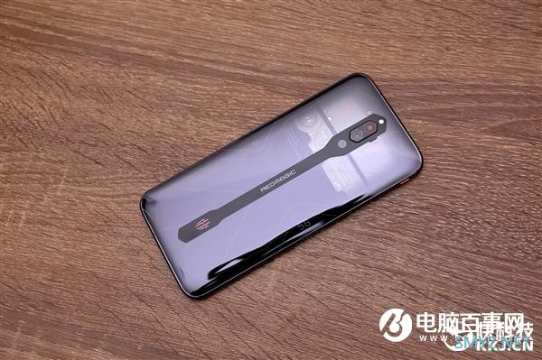 国产首款16G内存旗舰 红魔5G氘锋透明版图赏