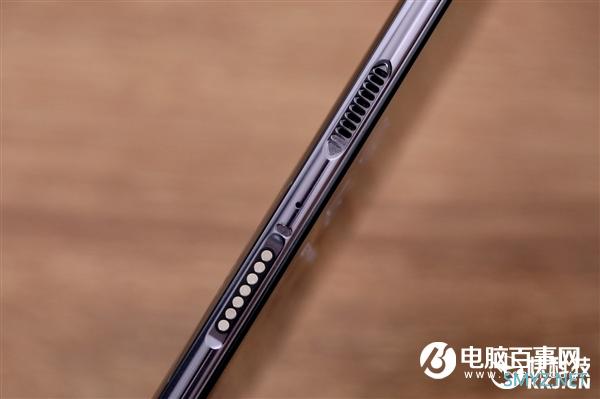 国产首款16G内存旗舰 红魔5G氘锋透明版图赏