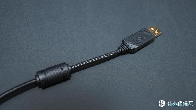 技嘉GIGABYTE AORUS K1 RGB机械键盘