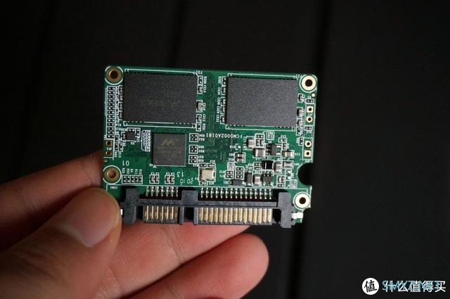 存储安防大厂入局SSD是跨界还是玩票？大华SATA C800 SSD亲测：有得有失！