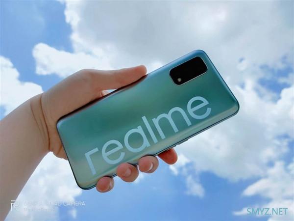 realme V5正式发布，搭联发科天玑720、4800万四摄、5000mAh大电池