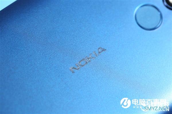 拆壳换电池重出江湖！Nokia C3图赏：久违的复古风