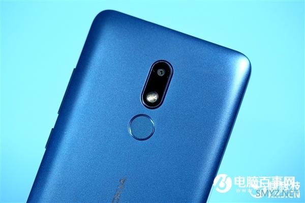 拆壳换电池重出江湖！Nokia C3图赏：久违的复古风