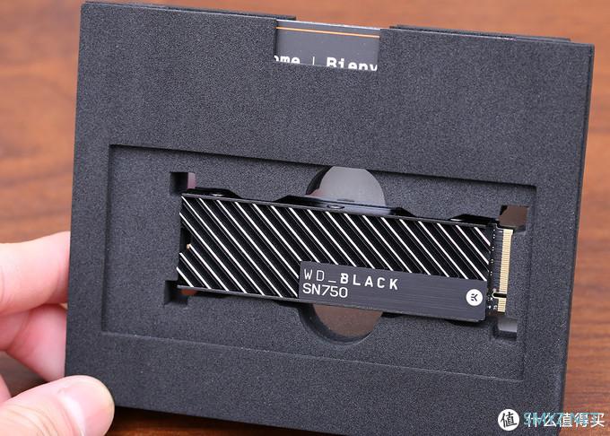 有颜值有速度，WD_BLACK SN750 NVMe SSD EKWB 版 1TB 装机测试