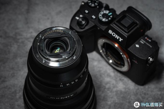 “超三元”大灯泡,索尼FE 12-24mm F2.8 GM评测 “超三元”大灯泡,索尼FE 12-24mm F2.8 GM评测