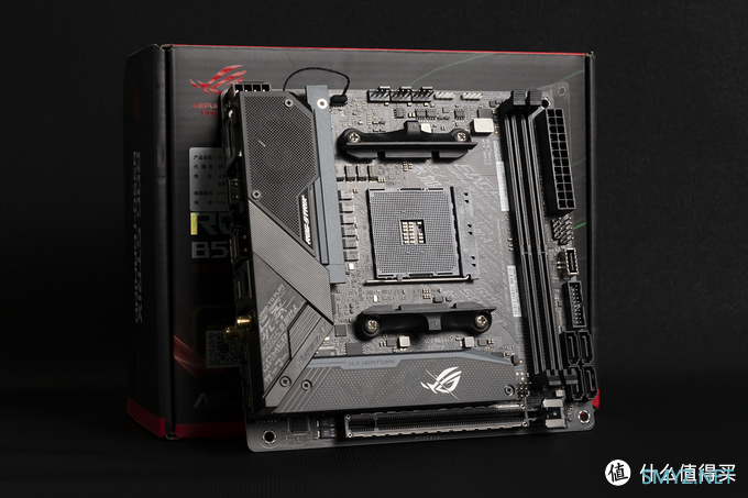 描边怪爱搞机 篇二十六：信仰与颜值并存！华硕 ROG STRIX B550-I GAMING 拆解评测