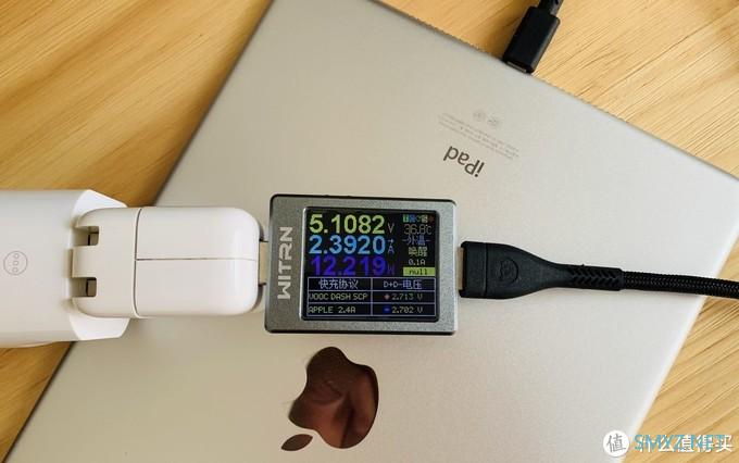 充电头网 篇五：mophie USB-A to Lightning数据线试用报告