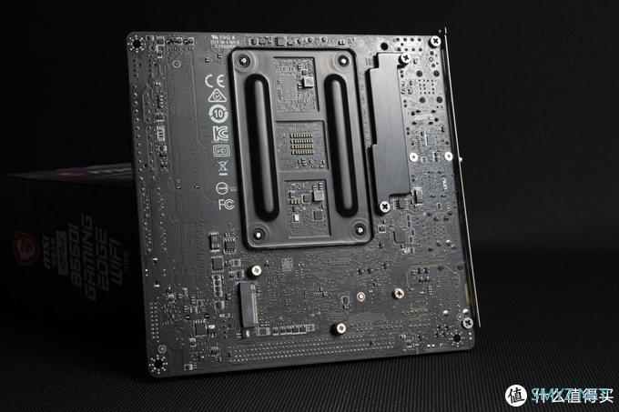 描边怪爱搞机 篇二十七：能否再续 B450I 的辉煌？微星 MPG B550I GAMING EDGE 拆解评测