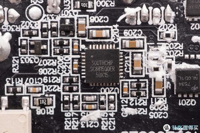 拆解报告：ZMI紫米65W 2A1C三口快充充电器HA835