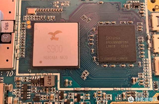 捡垃圾 睿悦Nibiru 一体VR眼镜 2K屏 4核CPU+2G+16G 仅140包邮